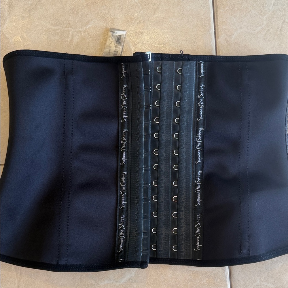 Black Waist Trainer Corset - Picture 1 of 2